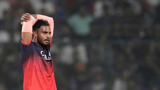 RcbianOfficial's tweet image. 🚨YASH DAYAL BOOKED UNDER POSCO ACT🚨
- According to FIR, the complainant was 17 years old when the alleged incidents began. She claims to have met Dayal in Japur during an IPL match and stated that the RCB pacer allegedly invited her to a hotel in Sitapura under the pretext of…