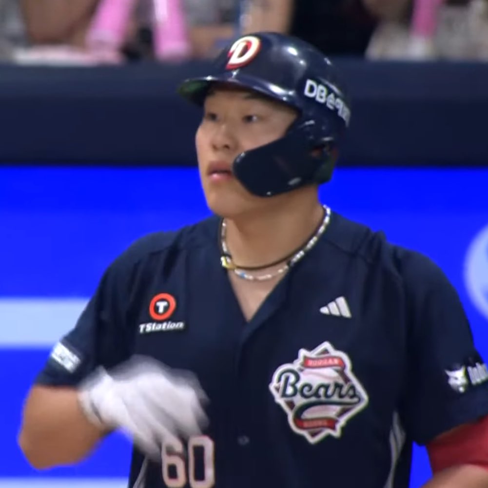 야선 금목걸이는 많이 봤어도 비즈목걸이는 처음이라