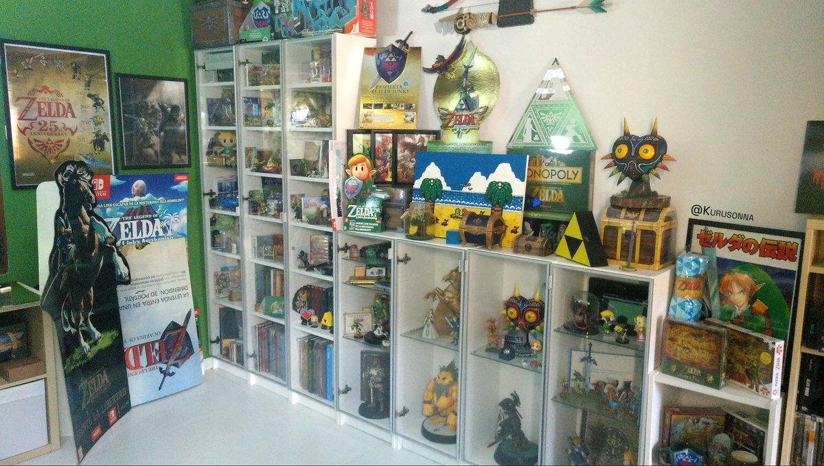 Kurusonna's tweet image. 4 años ya de esta foto...
Ahora con las obras en marcha, y si todo va bien, antes de que llegue el otoño podré volver a montar el cuarto de Zelda y despacho. Qué ganas de desempaquetar toda la colección y tener de nuevo mi rinconcito.