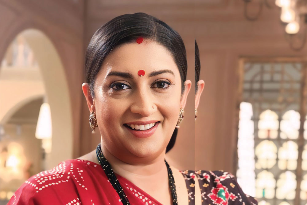 Openthemag's tweet image. A lot of people were intrigued whether I still had the desire to act. I think the timing was right. The nostalgic value of the 25th anniversary and the confluence of digital and television platforms, #SmritiIrani tells @kavereeb t.ly/Lbd1C