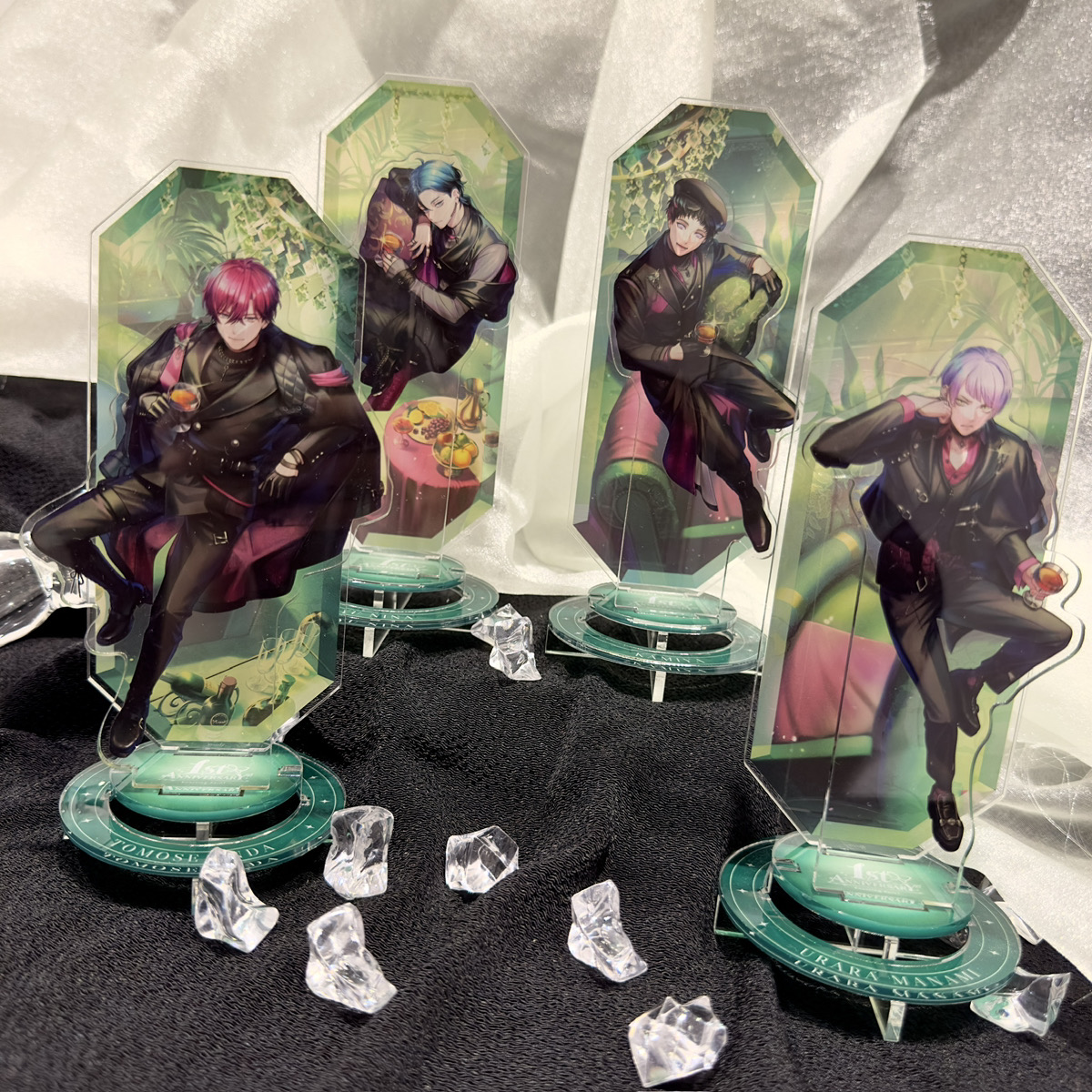 NEW ITEM】 『ブレイクマイケース』 ❃Premium アクリルスタンド 1st