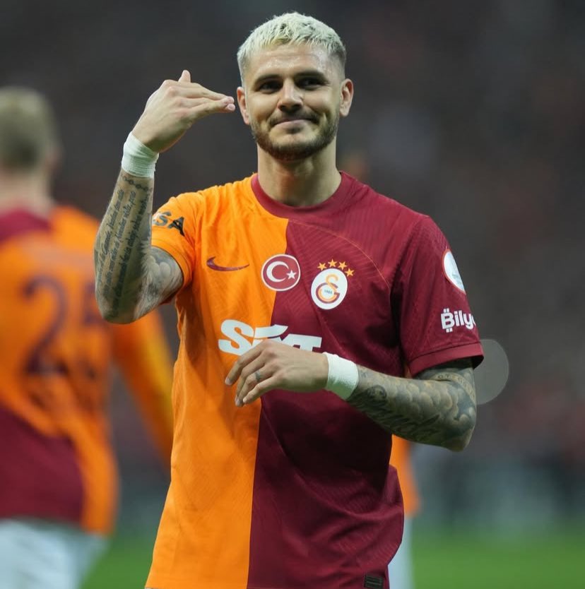 mistikmauro's tweet image. mauro icardi, wanda nara hakkında “mahrem görüntülerle şantaj yapmak” suçlamasıyla arjantin ve italya’da avukatları aracılığıyla suç duyurusunda bulundu.
icardi, kendisine ait özel bir videonun eski eşi tarafından sızdırıldığına dair elindeki tüm kanıtları yargı makamlarına…