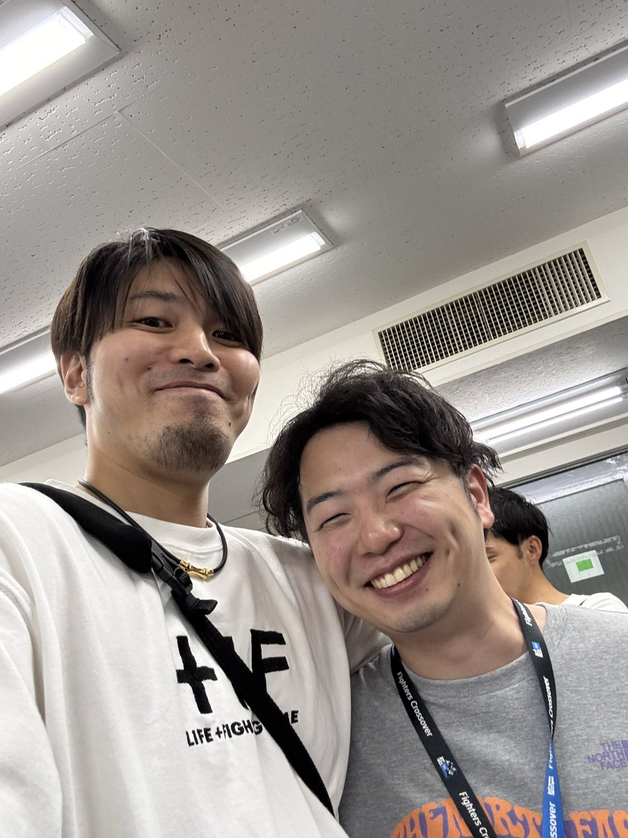 akiradayooooo's tweet image. という訳で大阪満喫して無事帰宅してます！！！
毎週開催されてる大阪FCにも参加させていただいて盛り上がりを感じた！あちこちで写真もっと撮っておけばと後悔してる！

今回たこ焼きとお好み焼き食べてない
また来ます大阪