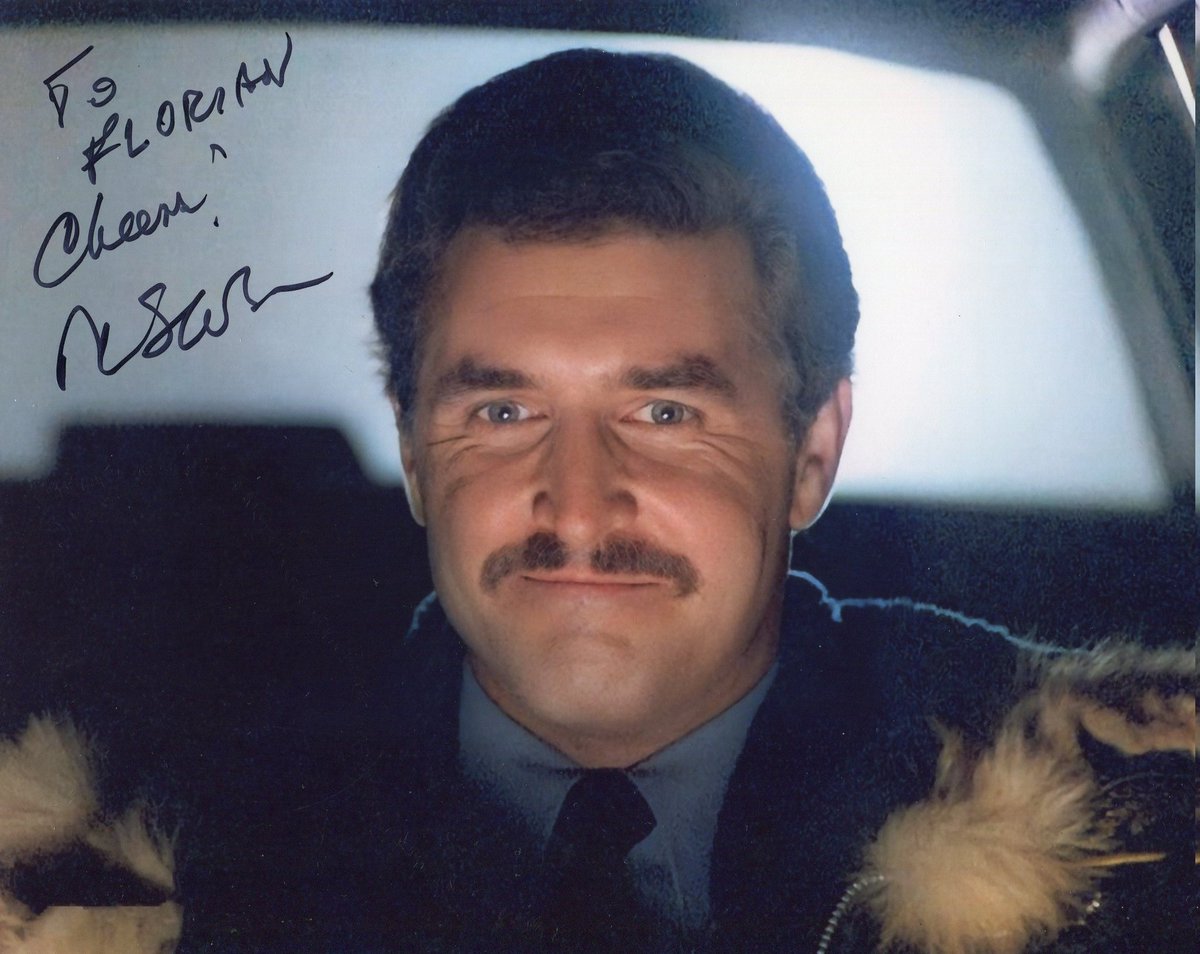 Flo1990Kader's tweet image. Michael Swan 
#michaelswan 
#Autograph #photo
#fridaythe13thpartvijasonlives
#attackofthekillerdonuts
#legendofthenakedghost
#camelspiders #tödlicherhandel
#turbulentskies
#UK #london #2025 #lfcc
#londonfilmandcomiccon2025 #showmasters #lfcc2025
Geb 11.Juni 1948