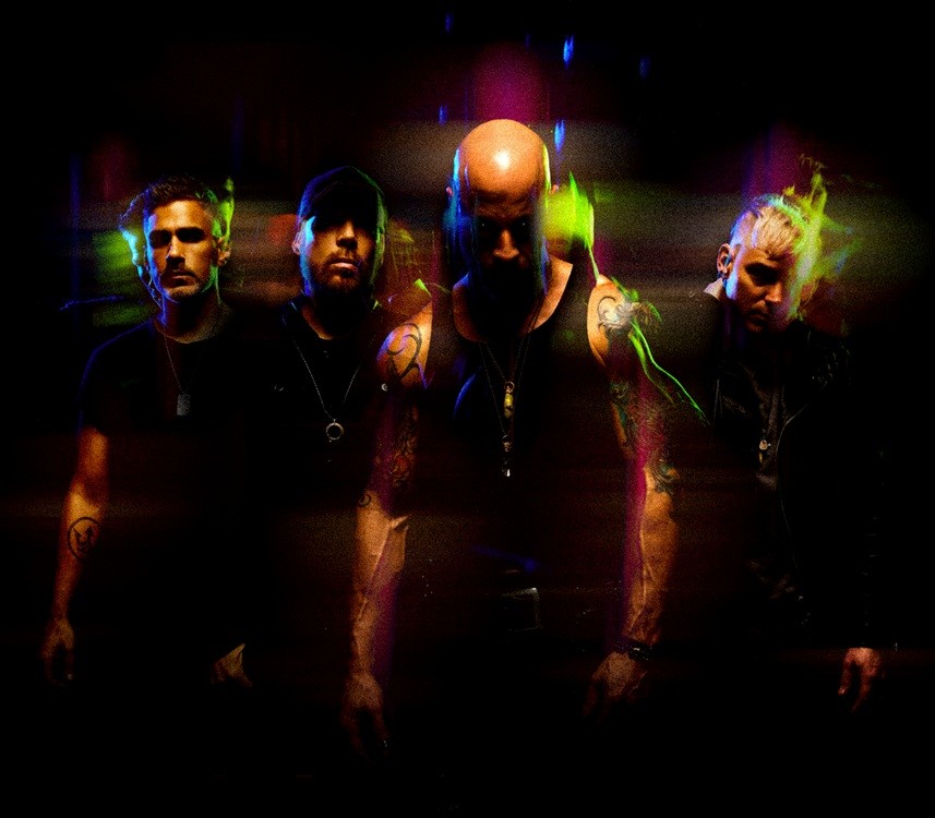 💿 Daughtry annonce la sortie de Shock To The System part 2 le 12 septembre : ffm.to/daughtrysttspt2

🎧 Écoutez le single "The Bottom" : ffm.to/daughtrythebot…

🎟 Ne les manquez pas en concert avec <a href="/alterbridge/">Alter Bridge</a>  : gdp.fr/fr/artistes/al…

<a href="/GDP/">Gérard Drouot Productions</a> <a href="/BigMachine/">Big Machine Label Group</a>