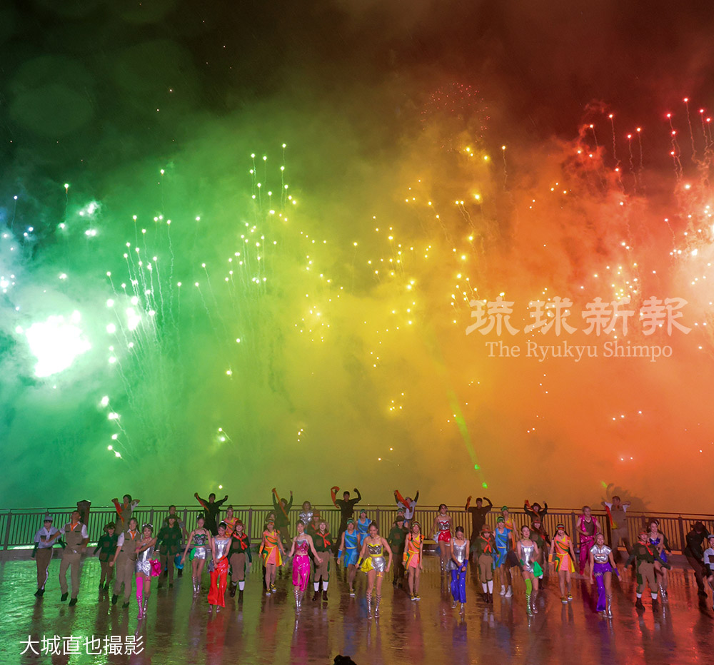 ryukyushimpo_ph's tweet image. 「ジャングリア沖縄」前夜祭は華やかなショーと花火 きょう25日開業
ryukyushimpo.jp/news/national/…
今帰仁と名護市にまたがる大型テーマパーク「#ジャングリア沖縄」の開業を翌日に控えた24日、同施設の屋外テラスでセレモニーが開かれました。
#JUNGLIA #ジャングリア