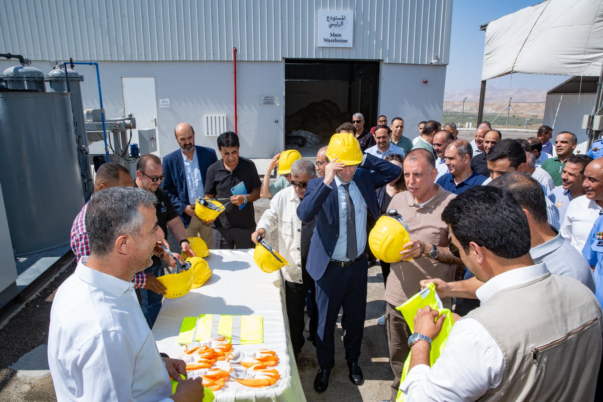 UNDPJordan's tweet image. Funded by the European Union, UNDP Jordan has inaugurated the Deir Alla Agricultural Plastic Recycling Plant, in partnership with the Ministry of Interior and the Municipality of Deir Alla.

With a USD 1.2 million investment under the EU-funded DAILL programme, the plant will…