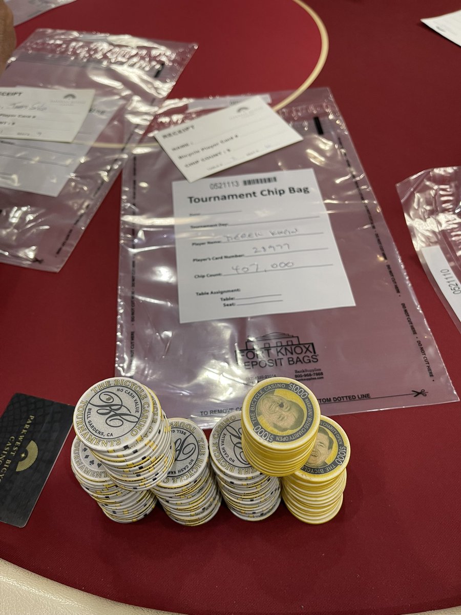 kwansfull's tweet image. Long ass bubble but we made day 2 of the @BicycleCasino $400k guarantee 🚀