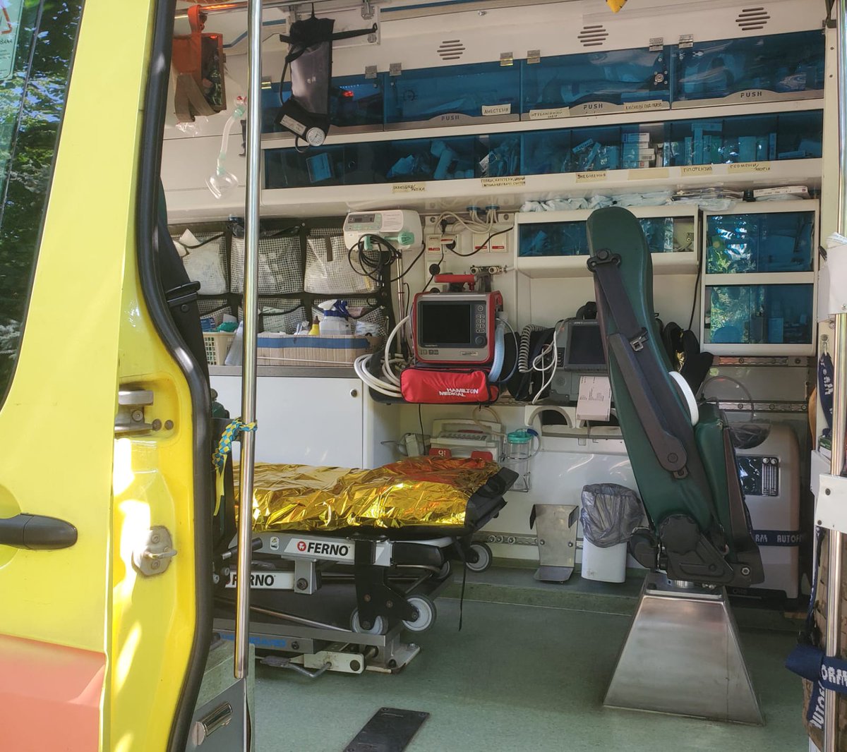 Piegādājām palīdzību vēl vienai mediķu brigādei piefrontē🚑
Nepadodas karavīri frontē un nevaram padoties mēs! Paldies <a href="/veselibasmin/">Veselības ministrija</a> par sadarbību, kas ļauj glābt dzīvības un atgādināt, ka ukraiņi nav vieni.
Nākamo  piegādēm ziedojiet mūsu mājaslapā: uznemejimieram.lv🇱🇻🇺🇦