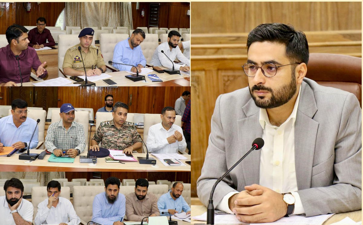 Srinagar district administration (@srinagaradmin) on Twitter photo DC Srinagar <a href="/akshaylabroo/">Akshay Labroo</a> Chairs DLSCC Meeting; 30 cases recommended to government for compassionate appointment of terror victims under SRO-43
<a href="/diprjk/">Information & PR, J&K</a> DC Srinagar <a href="/akshaylabroo/">Akshay Labroo</a> Chairs DLSCC Meeting; 30 cases recommended to government for compassionate appointment of terror victims under SRO-43
<a href="/diprjk/">Information & PR, J&K</a>