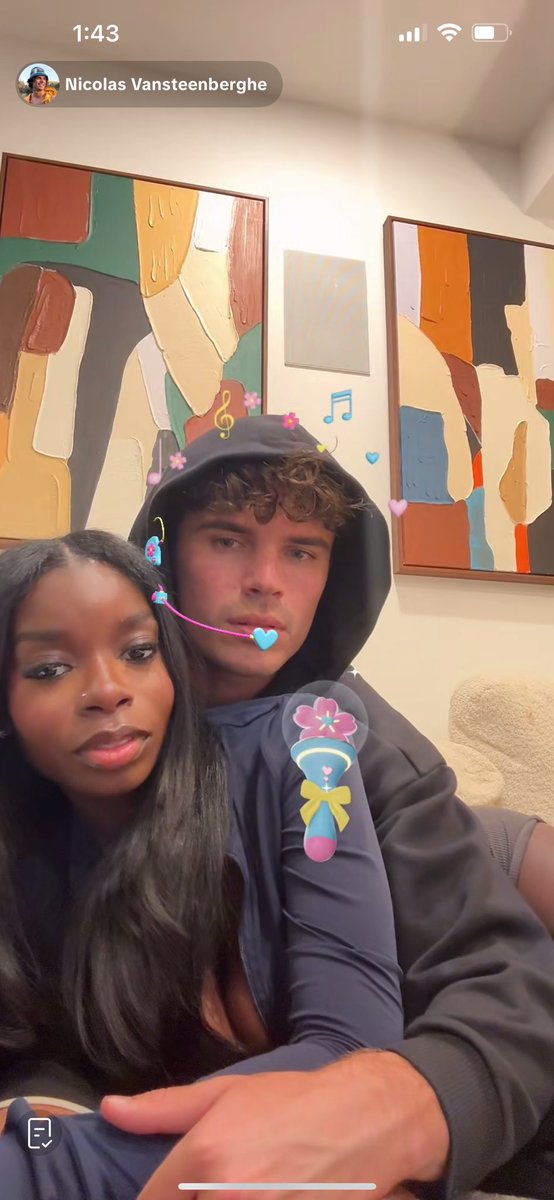 going thru screenshots of nicolandrias last tiktok live and why does nic look like he’s about to make olandria one less lonely girl here 😭