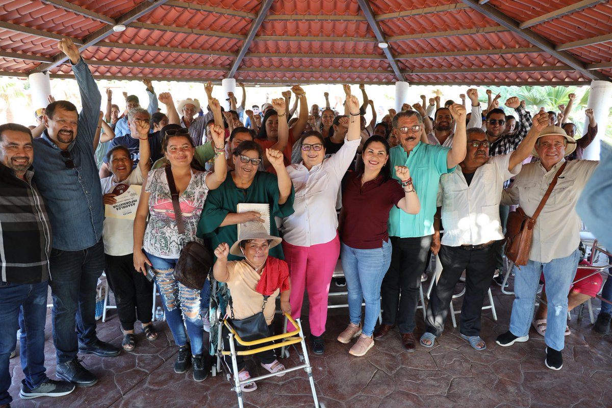 imeldacastromx's tweet image. Esta tarde llevamos nuestra #AsambleaInformativa a La Campana, #Culiacán, una bonita comunidad con causas que nos siguen llamando a trabajar.
Recorremos colonias y comunidades como esta, asumiendo con responsabilidad la tarea de informar y escuchar.
Como nos enseñó el…