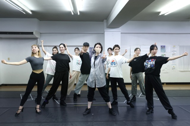 enkick's tweet image. いよいよ開幕間近!『ダンスカンタービレ2025 ~VIOLET~』稽古場レポート! | 情報☆キック enbutown.com/joho/2025/07/2…