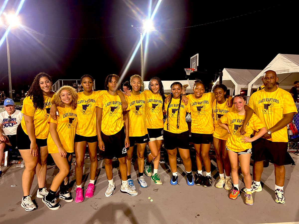 The Hoopers come out at night…🎶 #RaptorWay 🦖 <a href="/A_TownThrowDown/">A'Town ThrowDown</a>