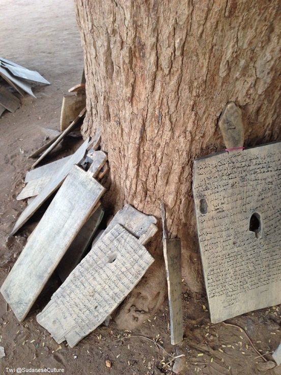 SudaneseCulture's tweet image. At The Khalwa (Qur'anic School) Behind Mahdi's Tomb in Omdurman, Sudan.
#SudaneseCulture #ثقافة_سودانية