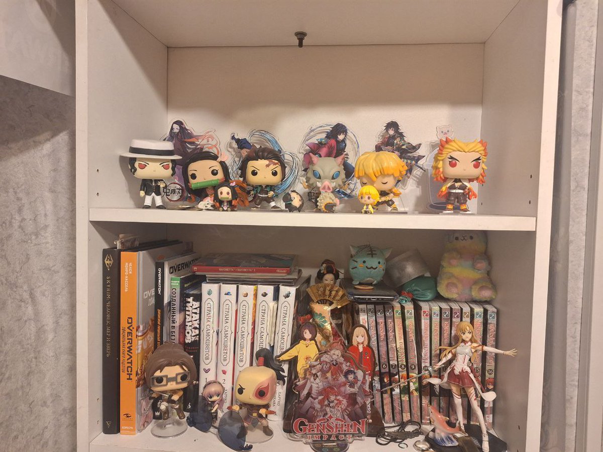 Akeozul's tweet image. If figures with the Luna and Magik appear in my city, I will immediately add them to my collection, by the way. By the way, in my collection who is interested