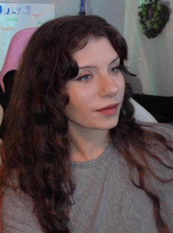 tummy hurts and I'm being rly brave about it - come hang 

twitch.tv/greerishere