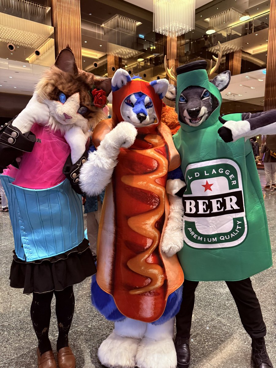 美味しs…カッコカワイイ3匹!!🧁🌭🍺
#UTFG2025