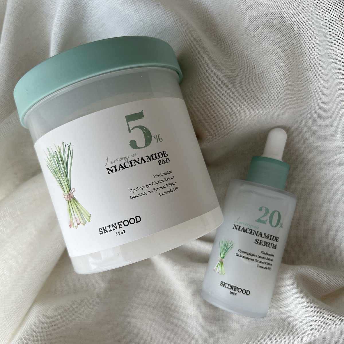 OLchandayo___'s tweet image. SKINFOODのレモングラスナイアシンアミド20%セラムと5%パッドは、敏感肌、過剰な皮脂、水分不足、油分による肌悩みがある方にオススメ🌿…