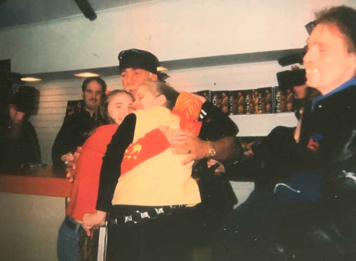 Elizabeth Ely (@thelizely) on Twitter photo november 2002 when we met <a href="/HulkHogan/">Hulk Hogan</a> and then,briefly talked to <a href="/RealJimmyHart/">Real Jimmy Hart</a>
they were both so nice.
my heart goes out to jimmy hart,<a href="/EBischoff/">Eric Bischoff</a> <a href="/WWE/">WWE</a> all of hulks family,friends&other fans around the world.
he will be missed forever.
thank you&may you rest in peace november 2002 when we met <a href="/HulkHogan/">Hulk Hogan</a> and then,briefly talked to <a href="/RealJimmyHart/">Real Jimmy Hart</a>
they were both so nice.
my heart goes out to jimmy hart,<a href="/EBischoff/">Eric Bischoff</a> <a href="/WWE/">WWE</a> all of hulks family,friends&other fans around the world.
he will be missed forever.
thank you&may you rest in peace