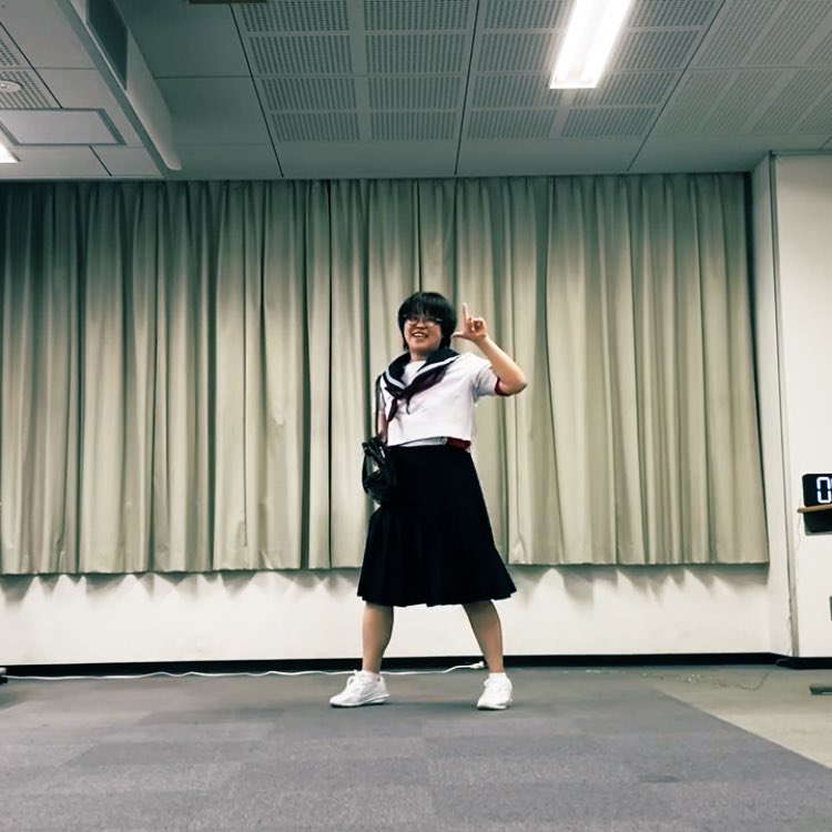unit_comet's tweet image. #コメットモノローグ 稽古最終日!
徳島での稽古を終え、いざ高知へ!!
☄️『青春RTA』演/鈴江咲紀
☄️『157センチのファインダー』演/ぼう
↓チケット予約↓
shibai-engine.net/prism/pc/webfo…
↓配信購入↓
twitcasting.tv/n_komoru/shopc…
ご期待ください!
#モノローグ演劇会KOCHI
#演劇祭KOCHI2025