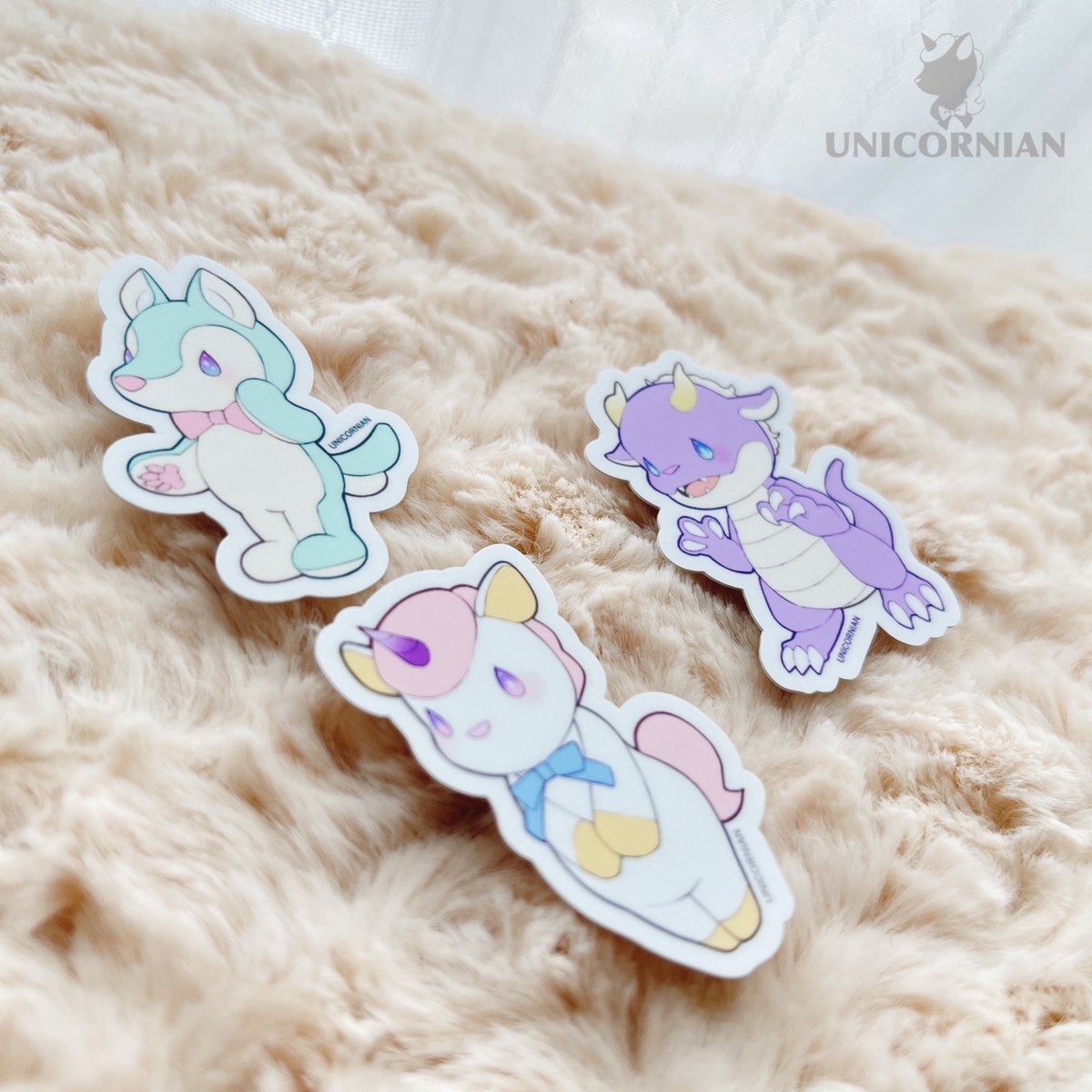 UNICORNIAN01's tweet image. 『もっと知ってほしくて!』
プレゼント企画中❣️
X限定景品の3匹のステッカーです🫧
全5シリーズのぬいぐるみ中
3キャラクターのイラスト作品♪
耐水性で屋外でも使用することがで
き、
使い終わったら綺麗に剥がせるタイプです🌟
詳しくはプロフィールへ♻️
#プレ企画 #ハンドメイド