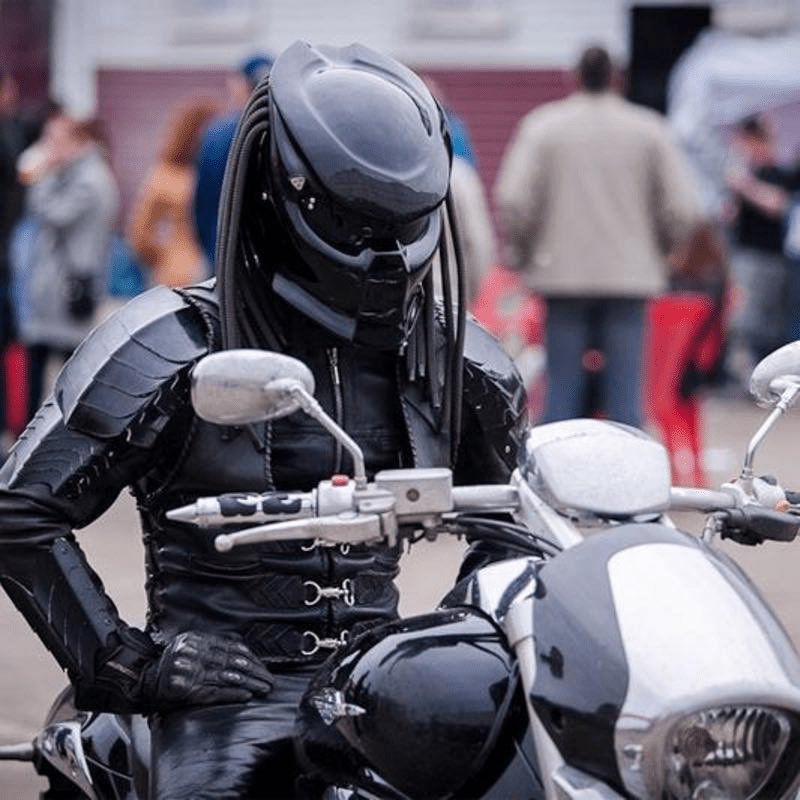 gift_feed's tweet photo. Predator Themed Motorcycle Helmet https://t.co/IIYMApIVup 
#bikerbabe #bikers #motorcycles https://t.co/KZZidf5jas
