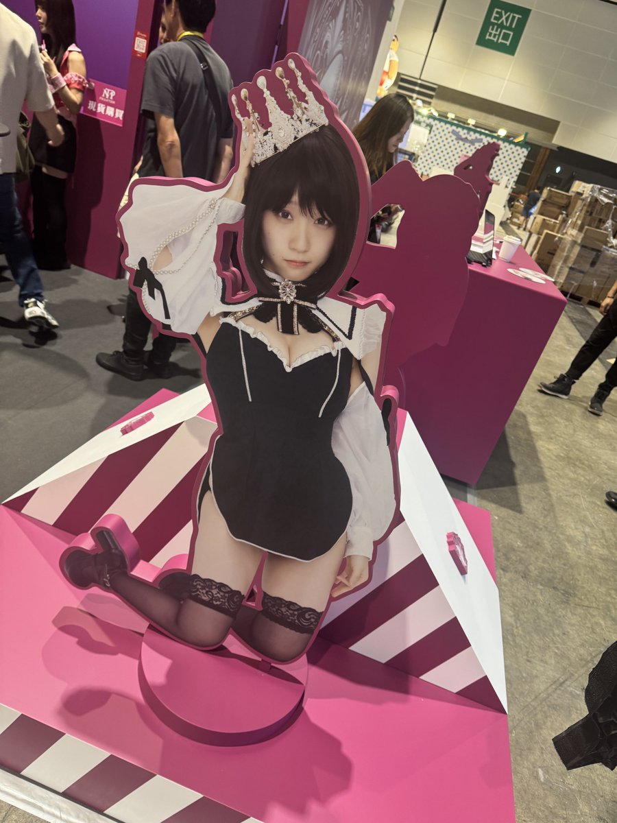 iorimoe_five's tweet image. 海外で昔ビキニのグラビアトランプ見かけたことあって、めちゃめちゃ良い!!となったので自分もなれて嬉しい☺️ᩚ
💫
#phantom #きゅるん #伊織もえ #cosplay