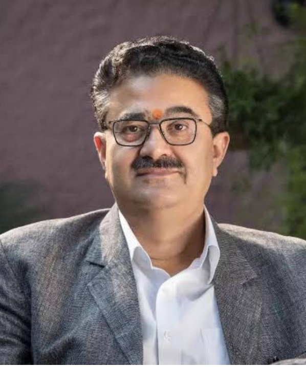 #UP के पूर्व IAS अफ़सर अध्यक्ष प्रसार भारती बोर्ड नवनीत कुमार सहगल जी को #जन्मदिन की हार्दिक बधाई और #शुभकामनाएं 🎁
<a href="/navneetsehgal3/">Navneet Sehgal</a>