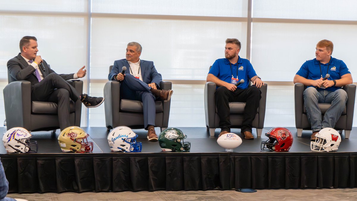 LoneStarConf's tweet image. Did you miss the LSC Football Media Day team interviews with Greg Tepper? No problem. We’ve got you covered. 🏈🎤

📽️ youtu.be/4bqjoqjxv6c?si…

#LSCfb #D2fb