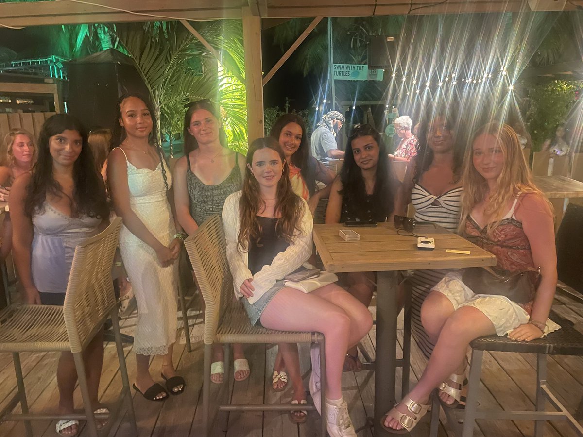 DAOSPEDept's tweet image. Tonight we had the pleasure of experiencing the Harbour Lights! We had a lovely food and amazing entertainment!🥳