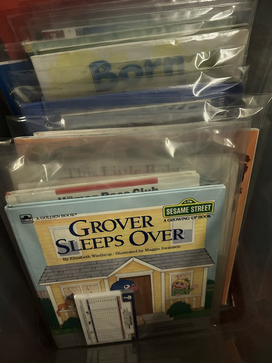 LilLgLibraries's tweet image. Packed more Cards &amp;amp; Books. 
Will have them distributed within the community tomorrow.