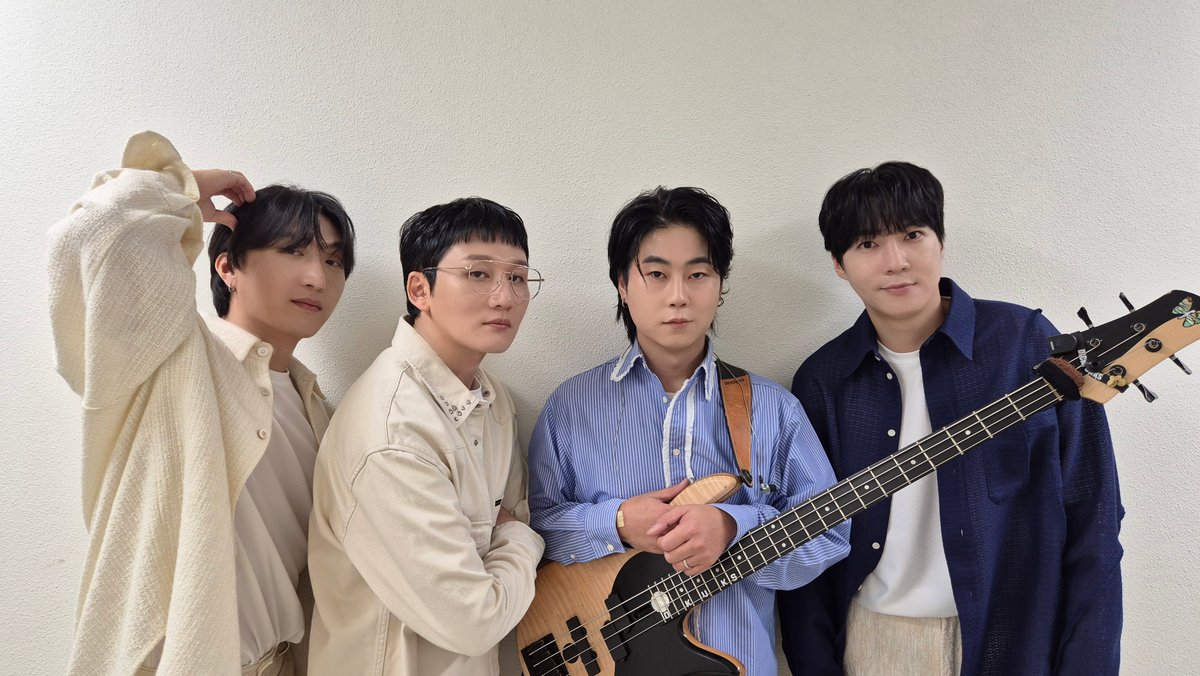 Band_DICKPUNKS's tweet photo. 잠시 후 오후 1시 Arirang TV
심플리 케이팝에서 딕펑스와 함께
즐거운 금요일 오후 보내세요 🥰
#딕펑스 #DPNS #무지개 https://t.co/f9QXMecndf
