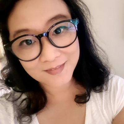 Setiapkali melihat <a href="/T14503NG/">TIA S. HI5HTLI5HT</a> memosting ulang cuitanku, ada kelegaan dan kebanggaan tersendiri.
Aku percaya, beliau adalah sebuah pribadi yg tenang, rasional dan berkomitmen kepada kemanusiaan. Tidak seperti diriku, bebas dan urakan.

"... yang lain, silakan saling follow"

😛😝😜