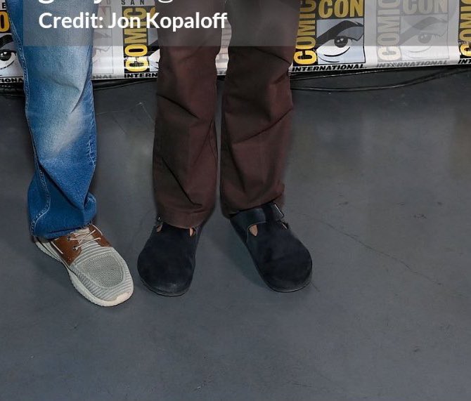 hammie_sandwich's tweet image. THE CLOGS IM FUCKING SCREAMING