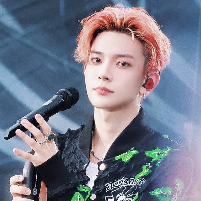 iviliuana's tweet image. i hope heeseung never sees this 🙏🏼