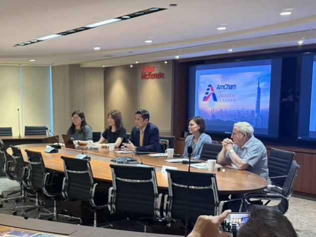AmChamTaiwan's tweet image. AmCham Taiwan hosted U.S. Midwest leaders from IL, IN, IA, MI, OH & WI yesterday for a dynamic exchange on subnational ties, tariffs, AI, & supply chains. Grateful to our committee co-chairs & MOFA for supporting this meaningful dialogue.