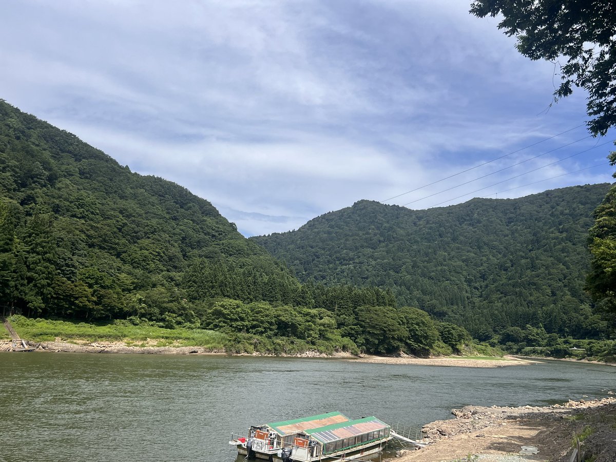 松尾芭蕉は『奥の細道』で、源義経ゆかりの地を多数訪れているのですが
源義経の当時の逃避行経路と、芭蕉の句を照らし合わせてみると、なんとも趣があり面白いです