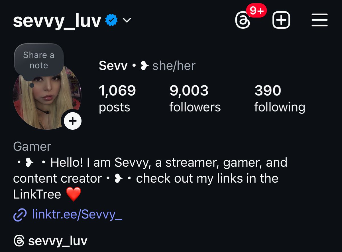 Yay!! Thank you for 9k followers!! 🙌