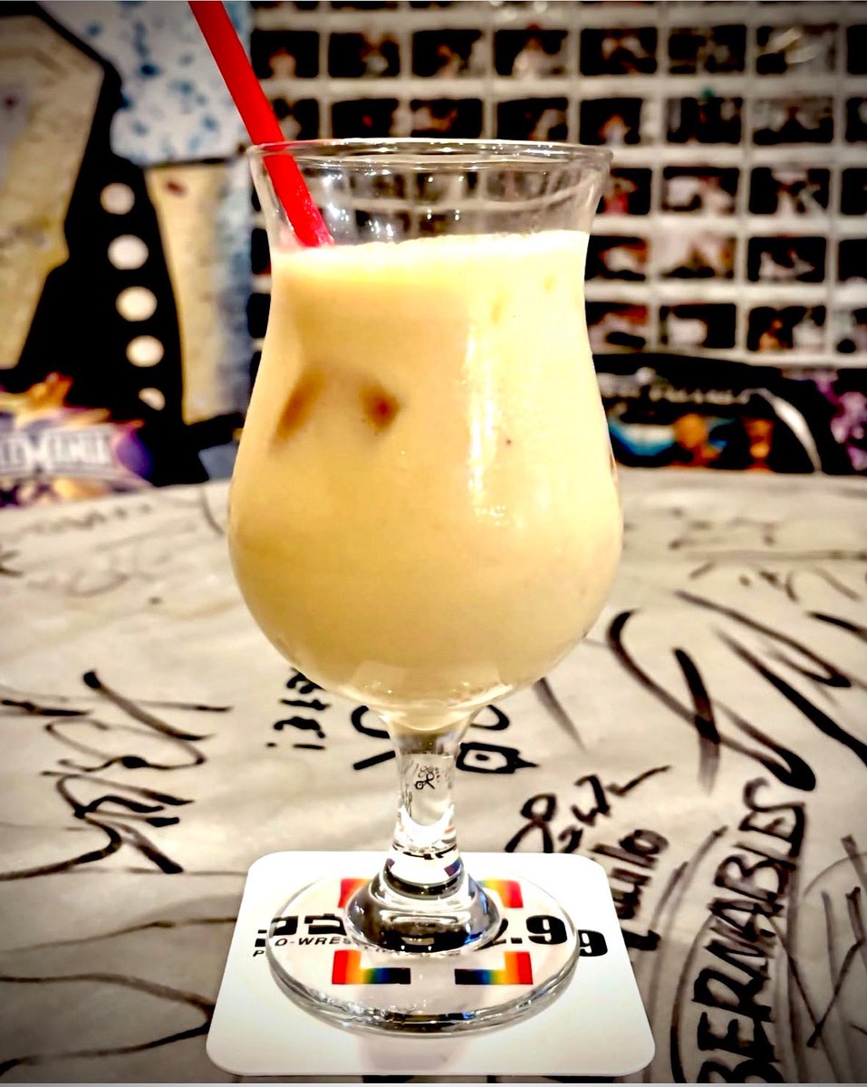 count299's tweet image. 【金土日限定! 】
『BARのミックスジュース』
*ノンアルコール
大阪名物のミックスジュースがBARで飲めます!
喫茶店の息子がたくさんのフルーツをはじめ、BARの隠し味まで投入した逸品です。
"1日数量限定"&"金土日の通常営業"
の提供となります
#count299menu #count299
