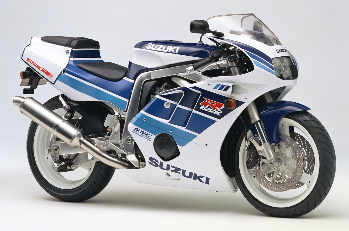 motospo_'s tweet image. 1990 | GSX-R400R
suzuki.co.jp/suzuki_digital…
革新的なレーシングテクノロジーを集積。…