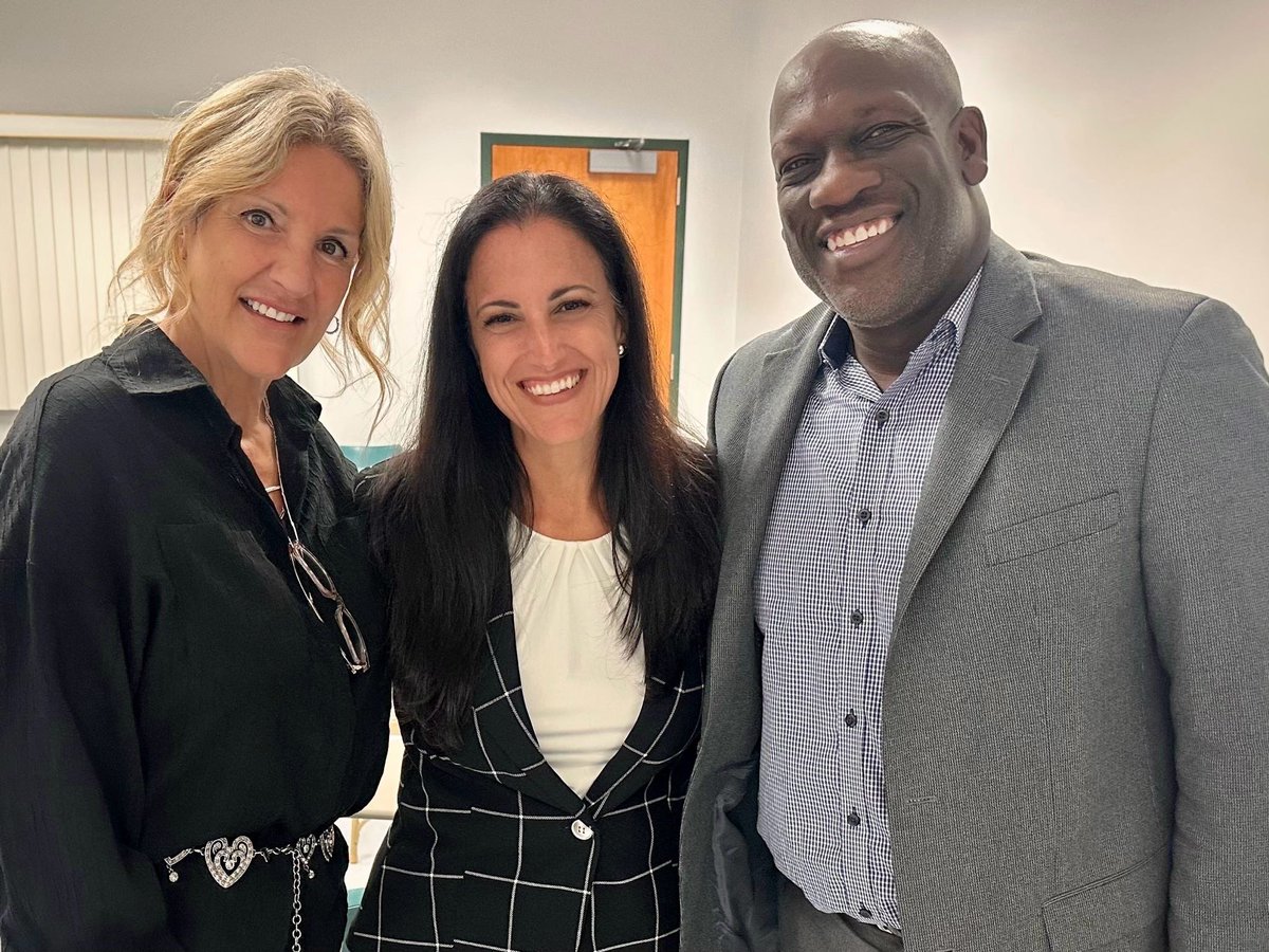 Tanya Argibay (@teamup2lead) on Twitter photo Thank you, Dr. Peterson and Dr. Pierre-Jerome, for guiding a meaningful evening of reflection and growth on our internship journey! 💛🪞🌱
#PROPEL #FAU
<a href="/BCPSLeadership/">BCPS Leadership</a> Thank you, Dr. Peterson and Dr. Pierre-Jerome, for guiding a meaningful evening of reflection and growth on our internship journey! 💛🪞🌱
#PROPEL #FAU
<a href="/BCPSLeadership/">BCPS Leadership</a>