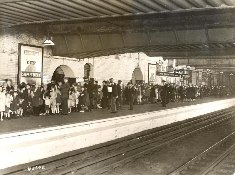 Joe Brown (@joebrownlondon) on Twitter photo #OnThisDay 100 years ago this party of schoolchildren from the impoverished East End wait on the platform at Stepney Green to catch a train towards leafy Eastcote (to Cavendish Country House perhaps?): the highlight of their year I'd imagine <a href="/ltmuseum/">London Transport Museum</a> buff.ly/qopppmI #OnThisDay 100 years ago this party of schoolchildren from the impoverished East End wait on the platform at Stepney Green to catch a train towards leafy Eastcote (to Cavendish Country House perhaps?): the highlight of their year I'd imagine <a href="/ltmuseum/">London Transport Museum</a> buff.ly/qopppmI