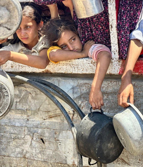 Naila_Ayad's tweet photo. A child in Gaza cries
Hope the world hear it.
#GazaStarving https://t.co/b9jtDFlAVe