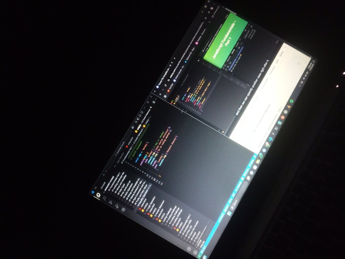 _dawndev's tweet image. Still awake and learning 👊🧑‍💻

JavaScript 🧑‍💻🧑‍💻🧑‍💻🧑‍💻

#100DayscodeChallenge