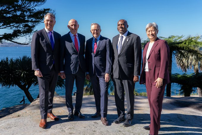 commie_aussie's tweet image. A Quintet of Quislings.