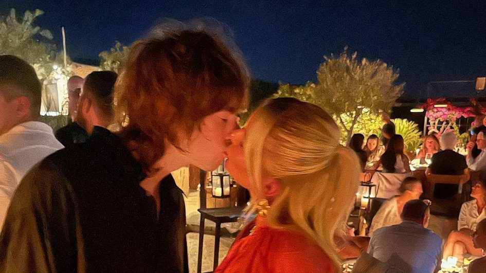 trave1_techie's tweet photo. Liam Gallagher's son Gene is making headlines, bringing girlfriend Nevey Maya on the Oasis reunion tour and performing with his own band this summer!   https://t.co/Euy1EMXPok https://t.co/epcTu7TSxf