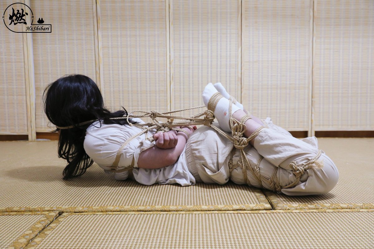 💃🏻 <a href="/Zzzzzcitizen/">春澈</a> 
🪢 <a href="/Bobsmartsheep/">bob</a>  
📸 <a href="/HzShibari86/">燃</a>