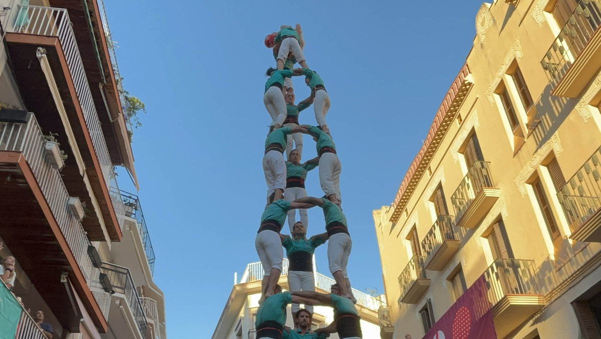 Revista Castells (@revistacastells) on Twitter photo Els Verds apunten al 10 a Sitges.
▶️ L'agenda i la prèvia del cap de setmana:
✍️ <a href="/dprats91/">davidprats</a>
👉 revistacastells.cat/2025/07/els-ve…
#castellers #castells Els Verds apunten al 10 a Sitges.
▶️ L'agenda i la prèvia del cap de setmana:
✍️ <a href="/dprats91/">davidprats</a>
👉 revistacastells.cat/2025/07/els-ve…
#castellers #castells