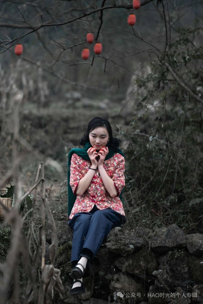 yngjishn896194's tweet image. 柿子树下